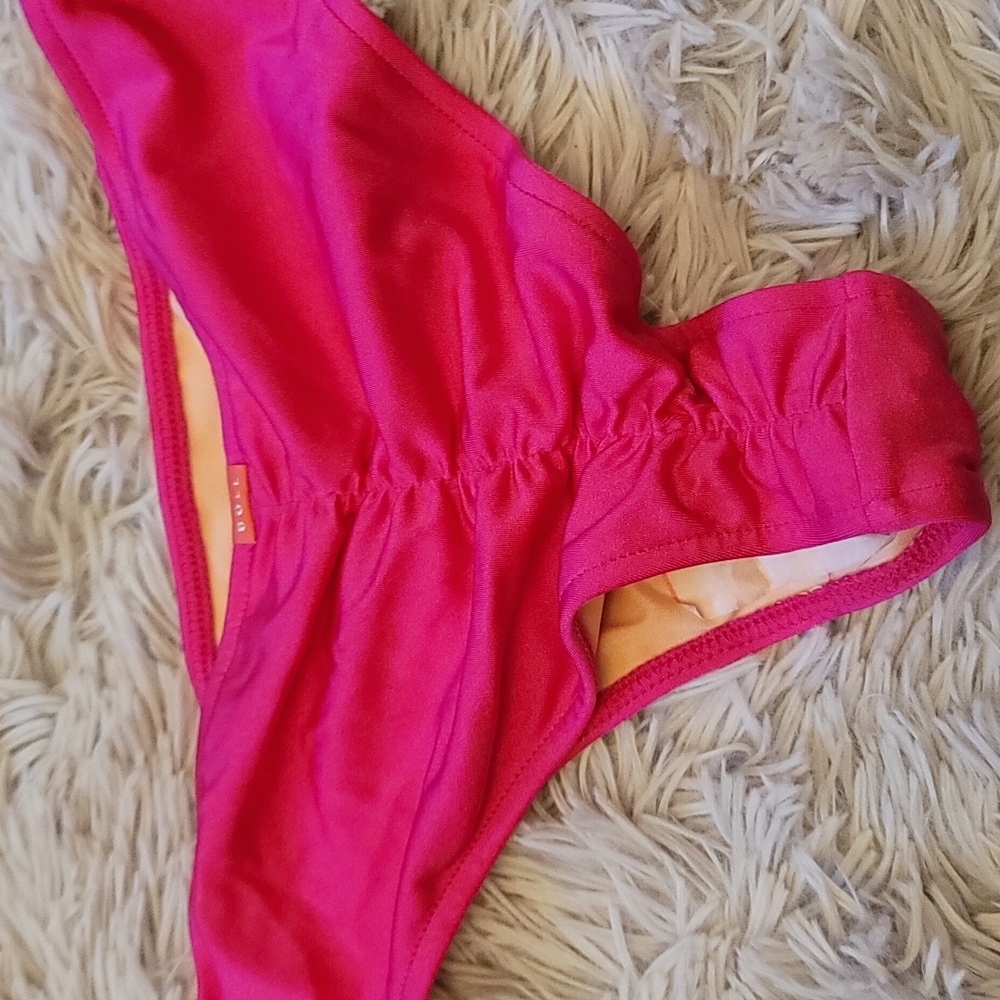 Dollcake Vibrant Pink Bikini Set - Picture 4 of 7